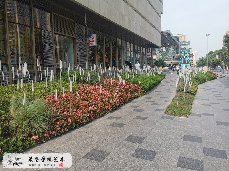 商場(chǎng)室外花鏡